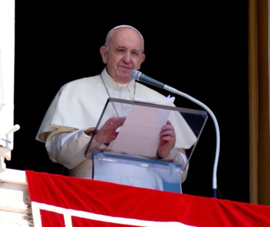 Papa Francisco: ¡Estemos atentos a la dictadura del hacer!