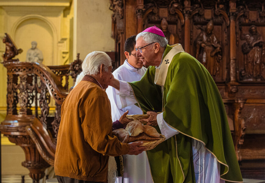 Mons. Castillo: «Anunciar y compartir el Evangelio con el testimonio de nuestra vida»
