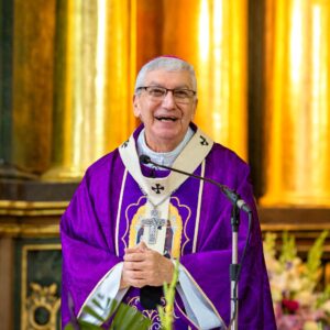 Mons. Castillo: Compartir la alegría del Evangelio en el mundo